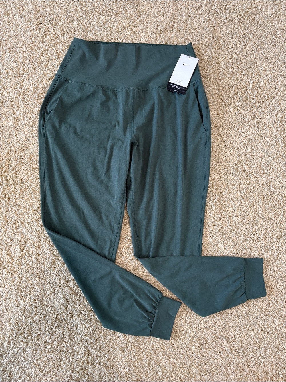 Nike | Women's Zenvy Joggers (NWT)